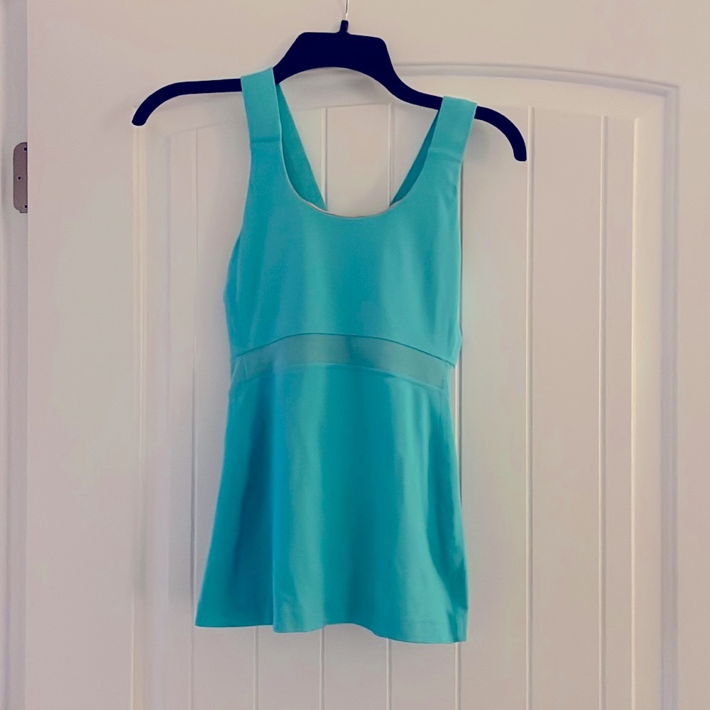 Lululemon Athletica Tank Top — size 6